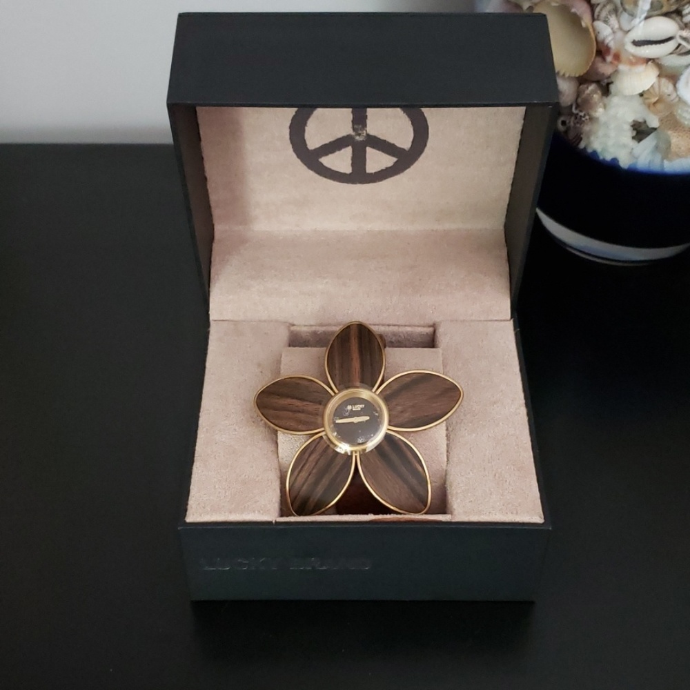 NWT Lucky Brand Lady Watch